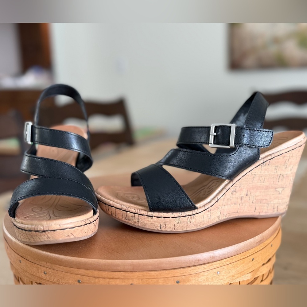 Born Concept Black Leather Wedge Sandals